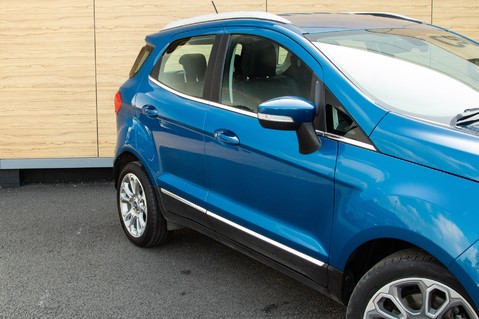 Ford Ecosport TITANIUM TDCI 9