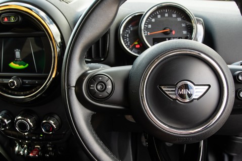 Mini Countryman COOPER 21