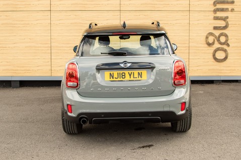 Mini Countryman COOPER 8