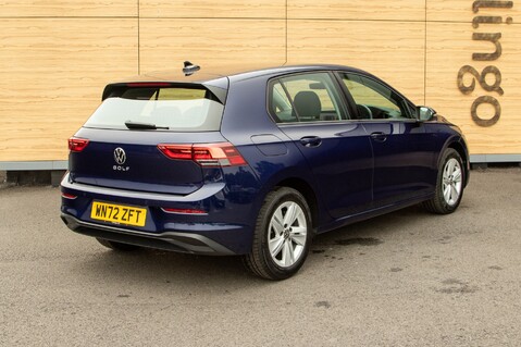 Volkswagen Golf LIFE TSI 5