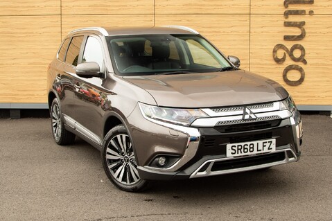 Mitsubishi Outlander 4 1