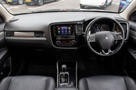 Mitsubishi Outlander 4 13