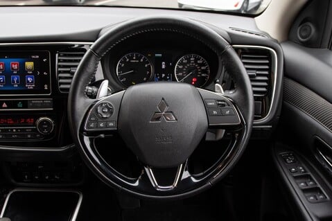 Mitsubishi Outlander 4 23