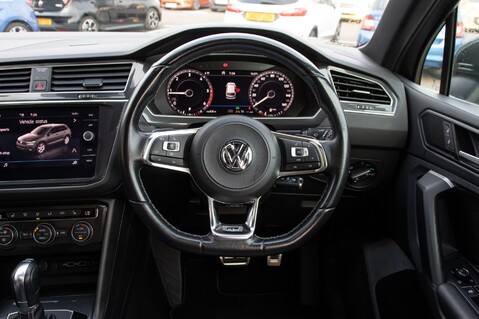 Volkswagen Tiguan R-LINE TDI 4MOTION DSG 24