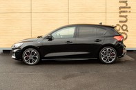 Ford Focus ST-LINE X 16