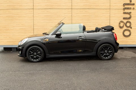 Mini Convertible COOPER 17