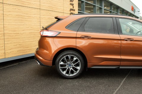 Ford Edge ST-LINE 11