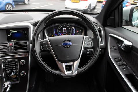 Volvo XC60 D4 R-DESIGN NAV 23