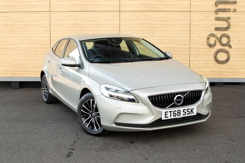 Volvo V40 D2 MOMENTUM NAV PLUS 1