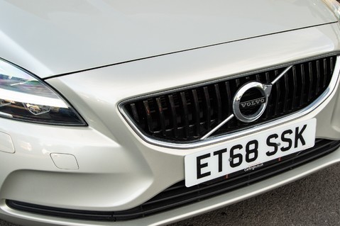 Volvo V40 D2 MOMENTUM NAV PLUS 14