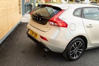 Volvo V40 D2 MOMENTUM NAV PLUS 10