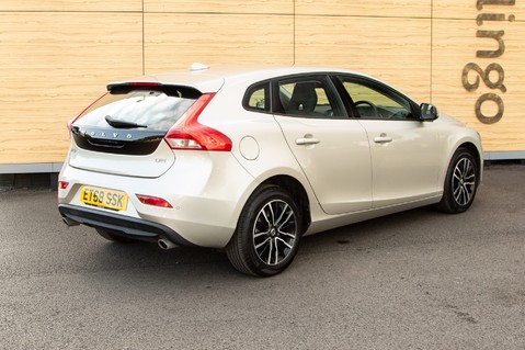 Volvo V40 D2 MOMENTUM NAV PLUS 5