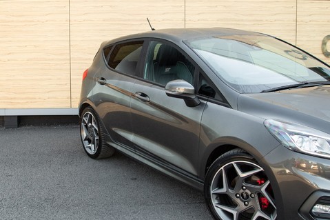 Ford Fiesta ST-3 9