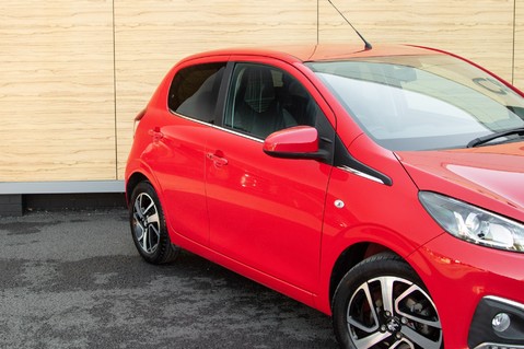 Peugeot 108 PURETECH ALLURE 9