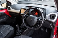 Peugeot 108 PURETECH ALLURE 4