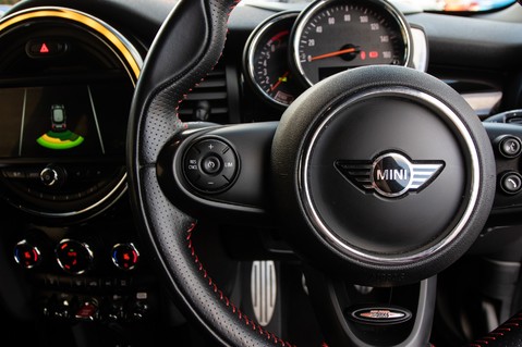 Mini Hatch COOPER S 21