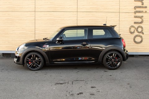 Mini Hatch COOPER S 16