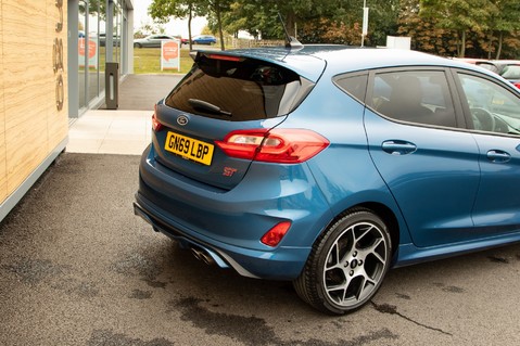 Ford Fiesta ST-2 10