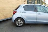 Toyota Yaris VVT-I ICON 11