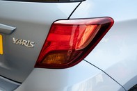 Toyota Yaris VVT-I ICON 6