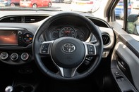 Toyota Yaris VVT-I ICON 23