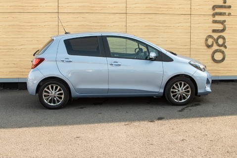 Toyota Yaris VVT-I ICON 15