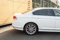 Volkswagen Passat R-LINE TSI EVO DSG 12