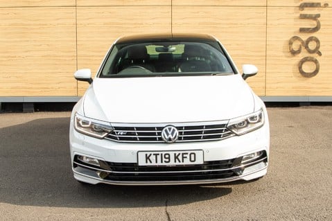 Volkswagen Passat R-LINE TSI EVO DSG 8