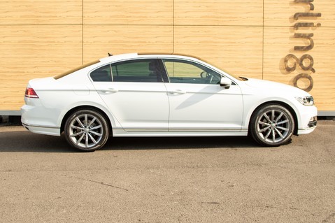 Volkswagen Passat R-LINE TSI EVO DSG 16