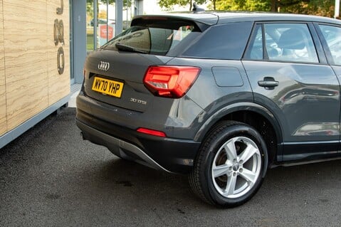 Audi Q2 TFSI SPORT 9