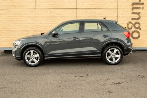 Audi Q2 TFSI SPORT 15