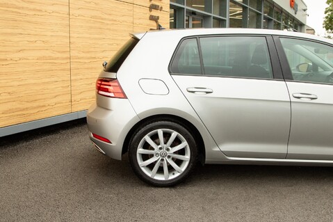 Volkswagen Golf GT TDI 11