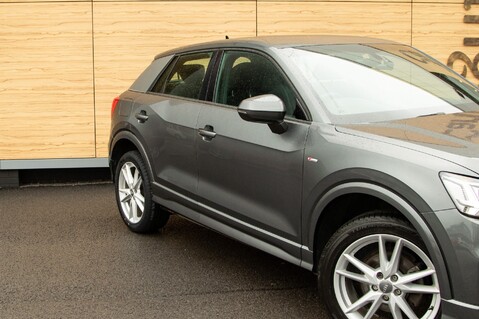 Audi Q2 TFSI S LINE 9