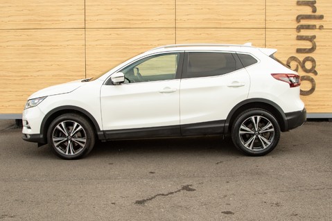 Nissan Qashqai DIG-T N-CONNECTA DCT 16