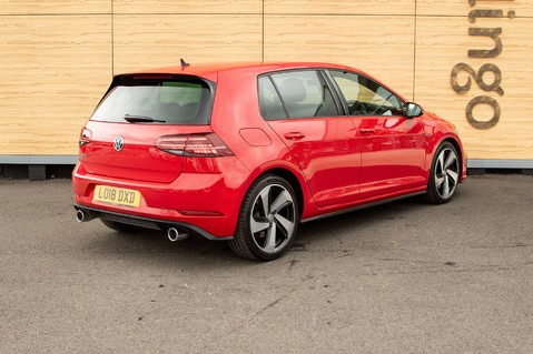 Volkswagen Golf GTI TSI DSG 5