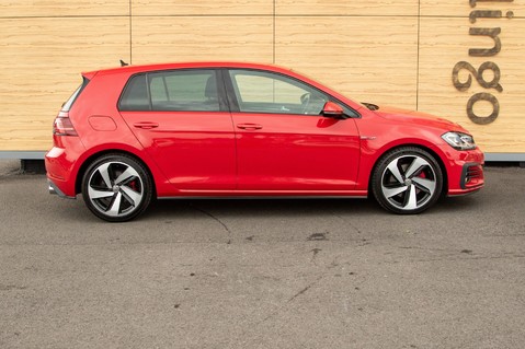 Volkswagen Golf GTI TSI DSG 15