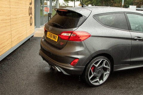 Ford Fiesta ST-3 10