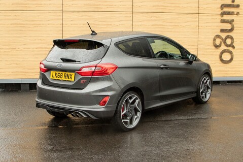 Ford Fiesta ST-3 5