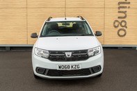 Dacia Logan ESSENTIAL TCE 7