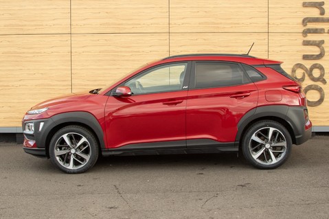 Hyundai KONA T-GDI PLAY 16