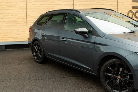 SEAT Leon TSI EVO FR BLACK EDITION DSG 9