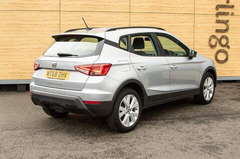 SEAT Arona TSI SE TECHNOLOGY 5