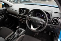 Hyundai KONA T-GDI PLAY 5