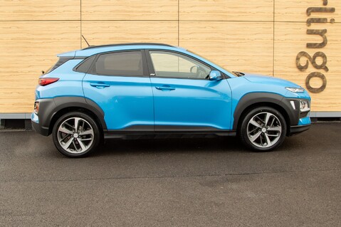 Hyundai KONA T-GDI PLAY 15