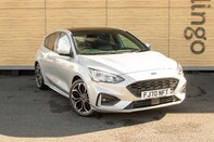 Ford Focus ST-LINE X 2