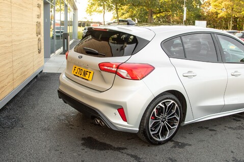 Ford Focus ST-LINE X 11