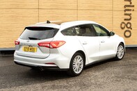 Ford Focus TITANIUM X 6