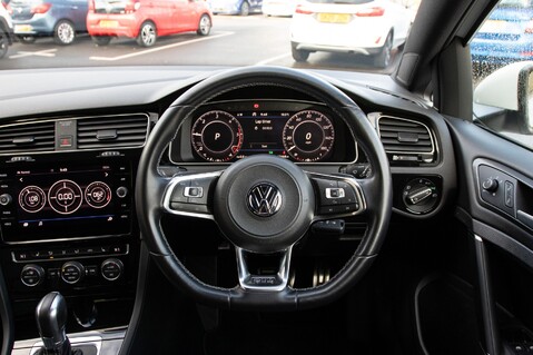 Volkswagen Golf GTD TDI DSG 23