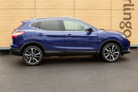 Nissan Qashqai TEKNA DIG-T 15