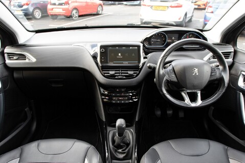 Peugeot 2008 ALLURE PREMIUM 13